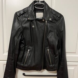 Country Road Black Leather Jacket
